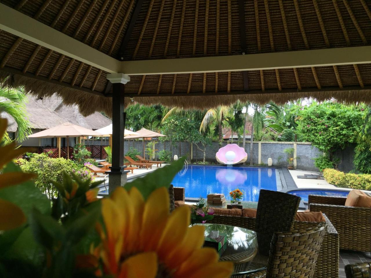 Готель Mutiara Bali Кандидаса Екстер'єр фото