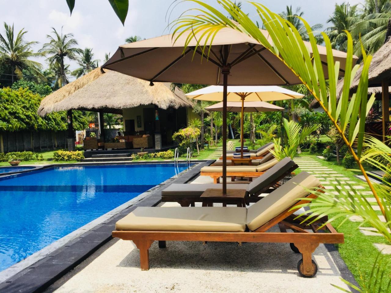 Готель Mutiara Bali Кандидаса Екстер'єр фото